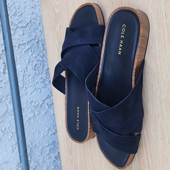 Cole Haan Women's Dark Blue Suede Mules Size 7B - Picture 12 of 12